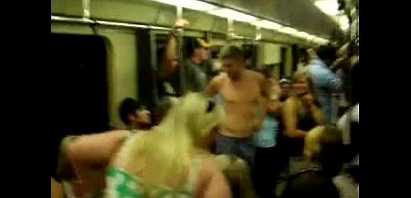  StripTease in the Subway